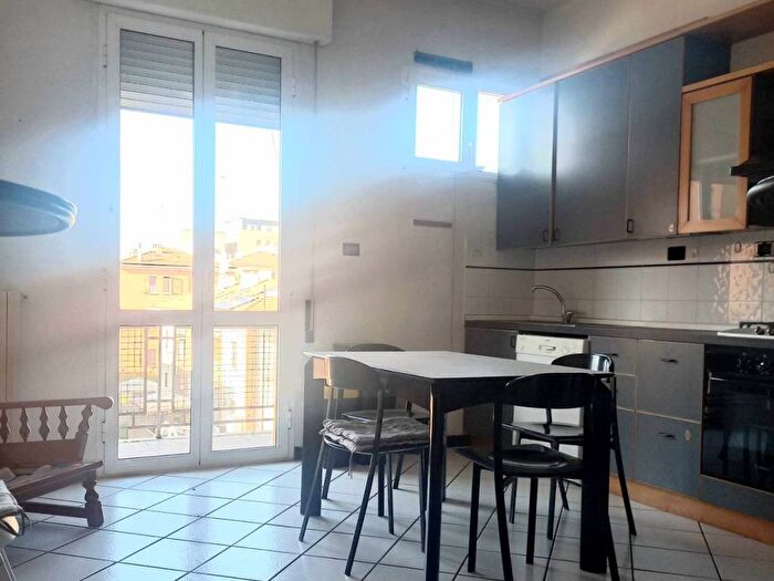 Appartamento trilocale in affitto in Via Don Giovanni Fornasini, Bolognina, Bologna