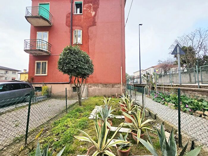 Appartamento quadrilocale in vendita in Via Sartori Borotto, Este