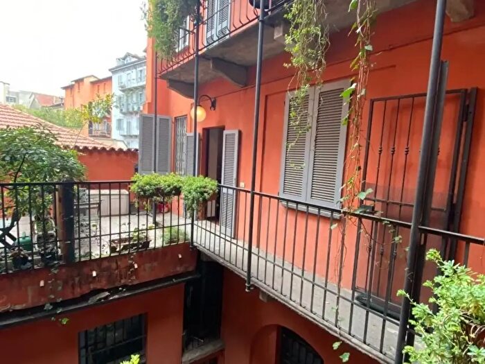 Appartamento bilocale in affitto in Corso Alzaia Naviglio Grande, Milano