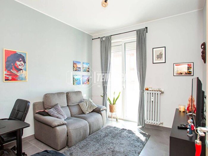 Appartamento trilocale in affitto in Via Domenico Scarlatti, Centrale, Milano