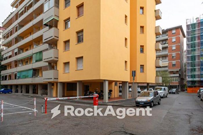 Appartamento quadrilocale in vendita in Via Giuseppe Campani, Firenze