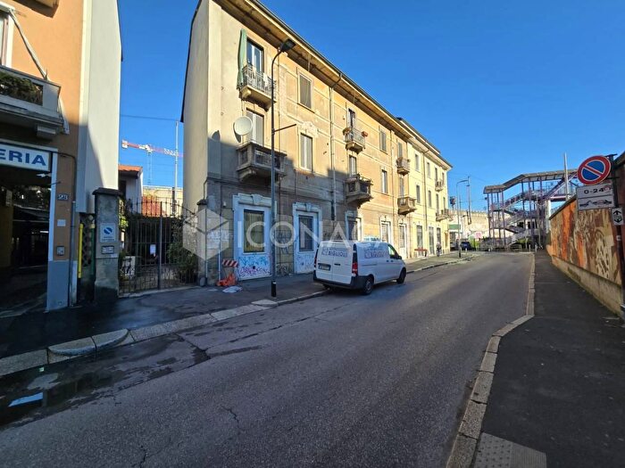 Appartamento bilocale in vendita in Via Ortica, Milano