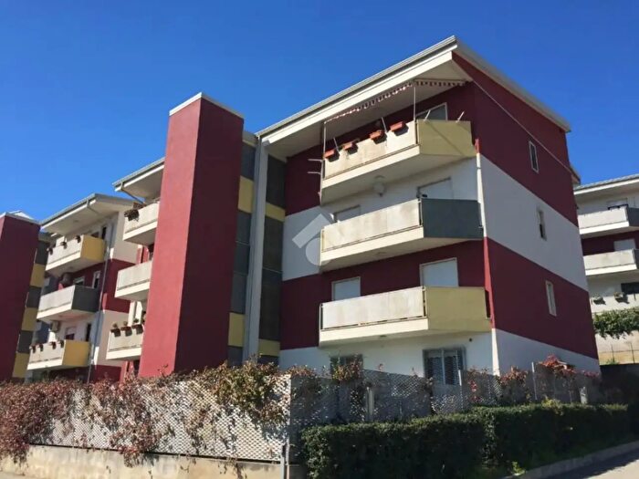 Appartamento trilocale in vendita in Via Trieste, Montalto Uffugo