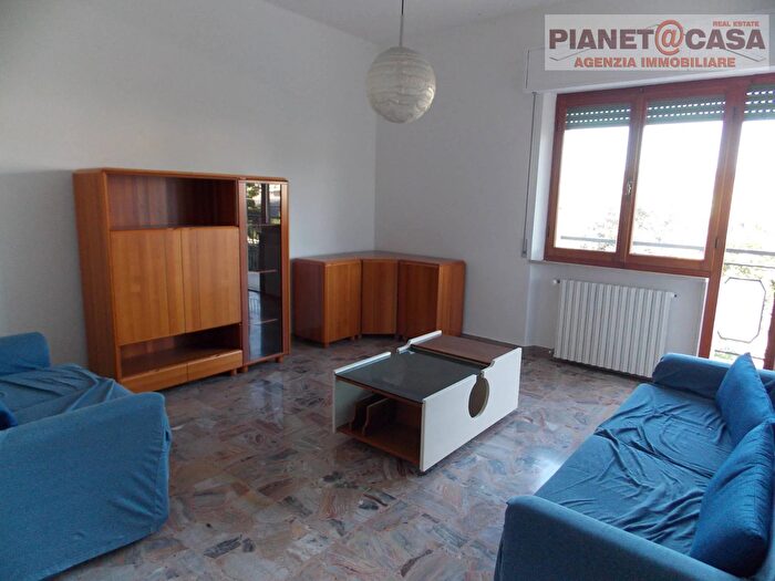 Appartamento con 5 locali in vendita in Via Monte Vettore, Castel Di Lama