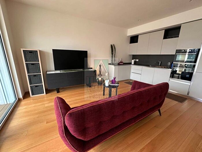 Appartamento bilocale in affitto in Via Stresa, Maggiolina, Milano