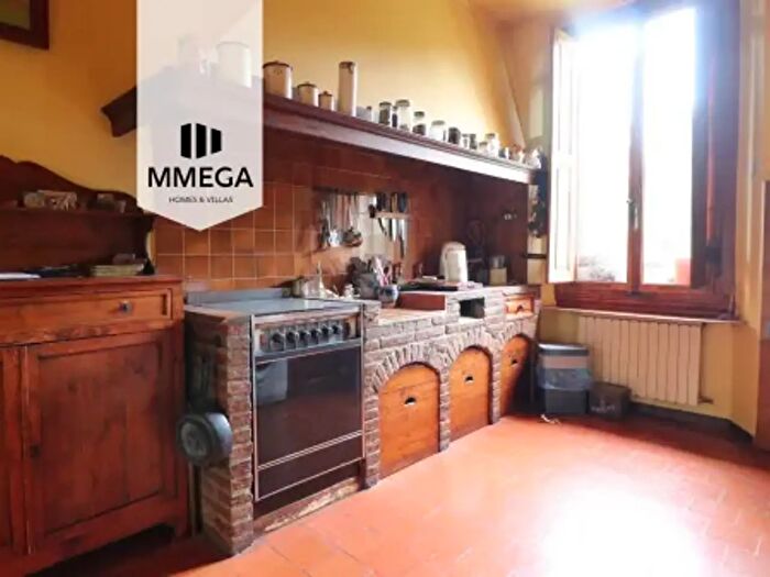 Appartamento con 6 locali in vendita in Viale del Poggio Imperiale, Firenze
