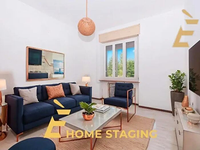 Appartamento trilocale in vendita in Viale del Castagnone, Valenza