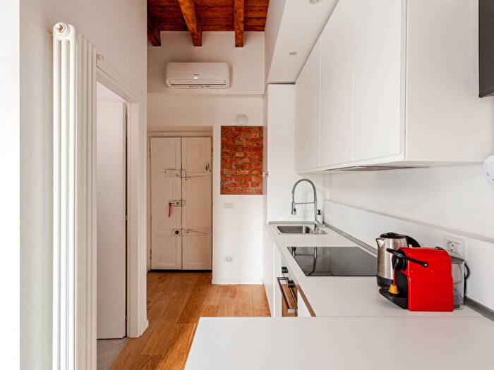 Appartamento monolocale in affitto in Via Martiri Oscuri, Rovereto, Milano