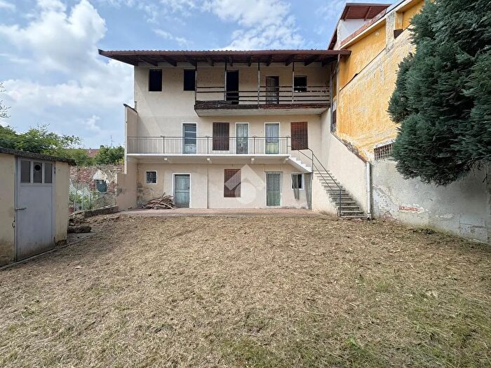 Casa trilocale in vendita in Via San Carlo, Strambino