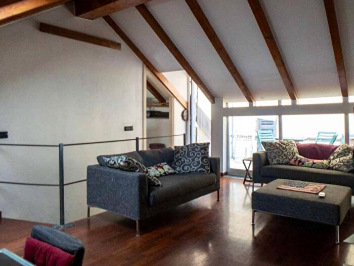 Appartamento trilocale in affitto in Via Ascanio Sforza, Ascanio Sforza, Milano