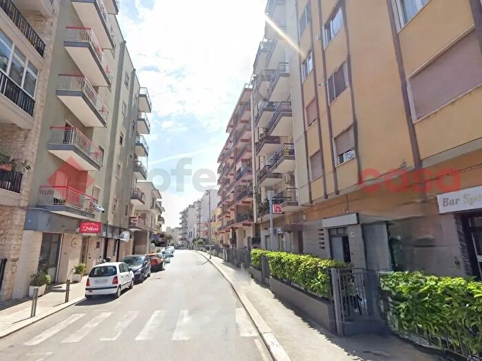 Appartamento quadrilocale in vendita in Via Oberdan, Monopoli