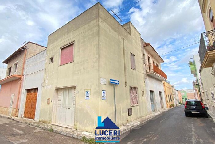 Casa in vendita in Via Pietro Micca Neviano Le Italia, Neviano