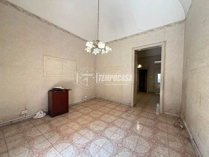 Appartamento trilocale in vendita in Via Etnea, Gravina Di Catania