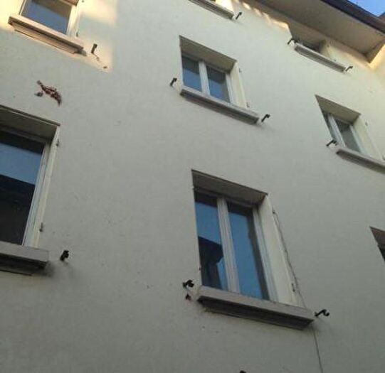 Casa con 6 locali in vendita in Reggio Emilia