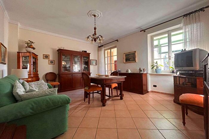 Appartamento quadrilocale in vendita in Via Fratelli Giuliano, Pinerolo