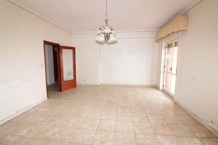 Appartamento con 6 locali in vendita in Via Agnone, Lentini