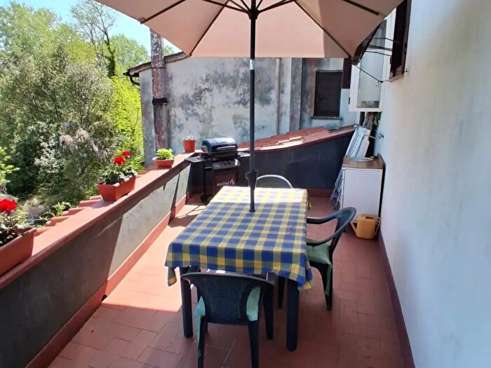 Appartamento con 5 locali in vendita in Lucca