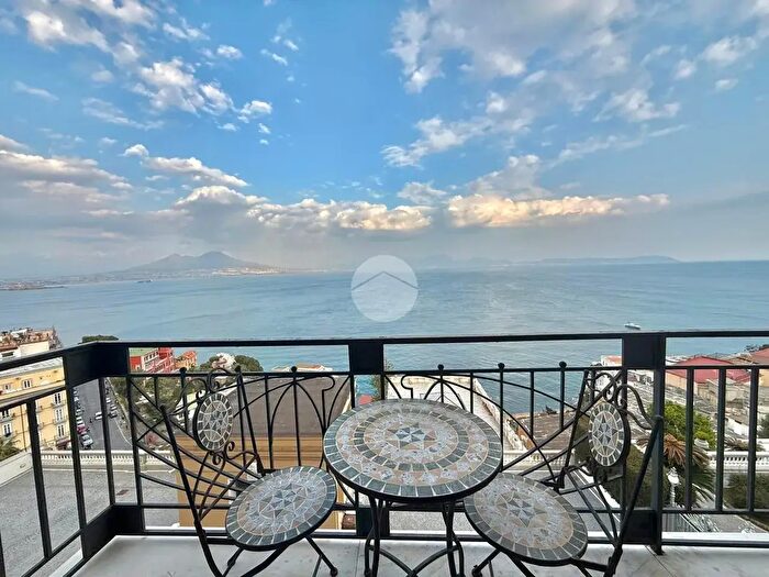 Appartamento quadrilocale in affitto in Via Posillipo, Napoli