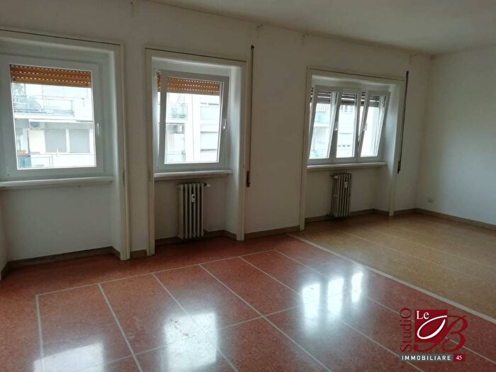 Appartamento trilocale in affitto in via CIPRO, Cipro, Roma