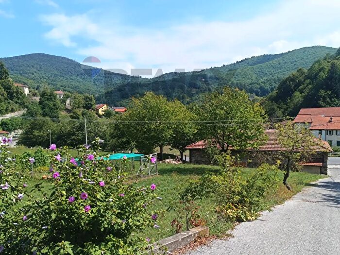 Appartamento trilocale in vendita in Loc Ripa, Osiglia