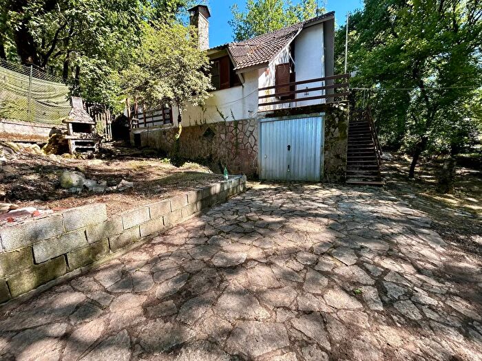 Casa con 5 locali in vendita in Via Farnese Sud, Pico