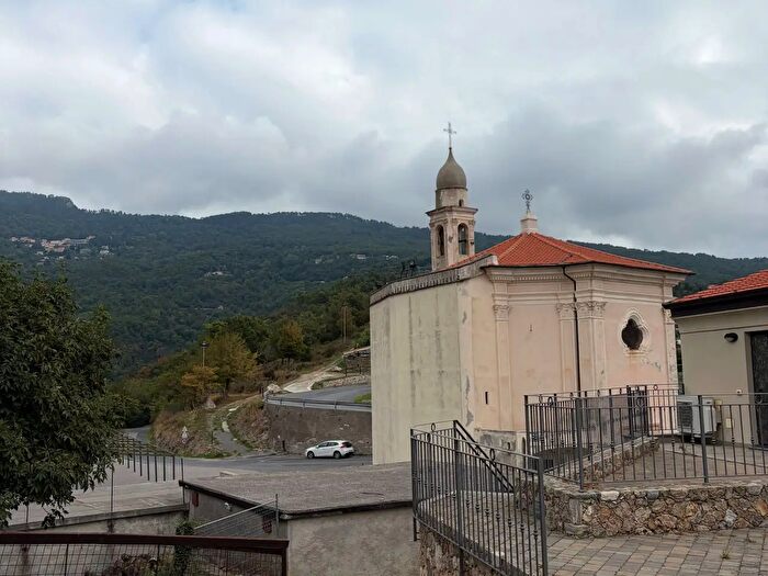 Appartamento monolocale in affitto in Piazza Santi, Magliolo