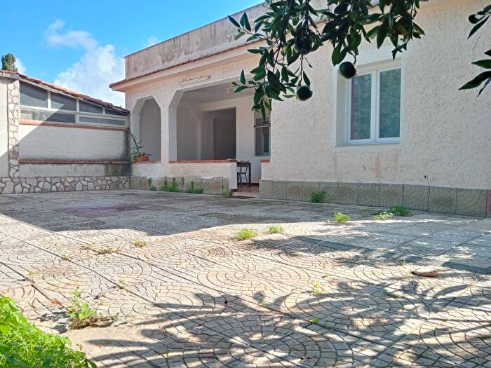 Casa trilocale in affitto in Via Priamo, Torre Muzza, Carini