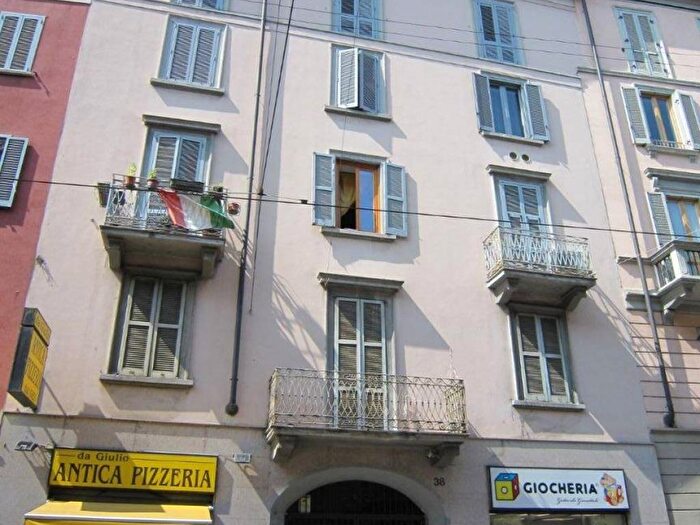 Appartamento bilocale in affitto in Corso San Gottardo, Ascanio Sforza, Milano