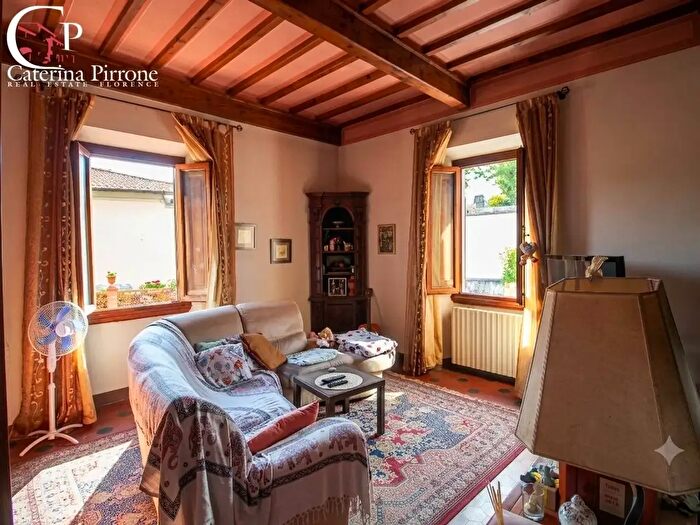 Casa quadrilocale in vendita in Via Torquato Tasso, Reggello
