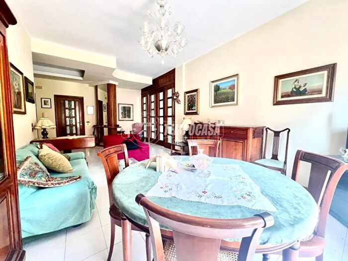 Appartamento trilocale in vendita in Via San Cristoforo, Portici