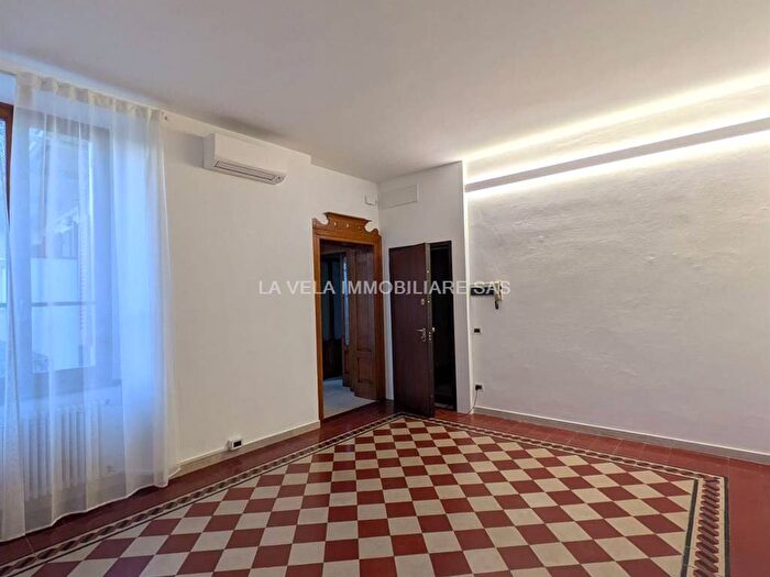 Appartamento bilocale in affitto in Centro Storico, Desenzano del Garda