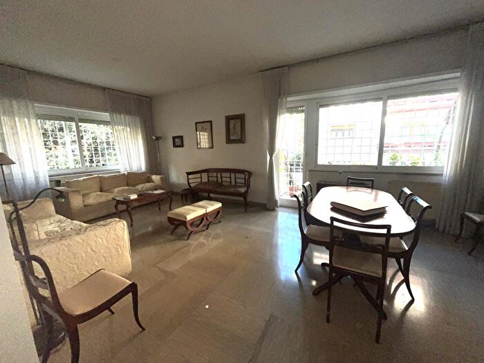 Appartamento quadrilocale in vendita in Via Vincenzo Tangorra, Roma