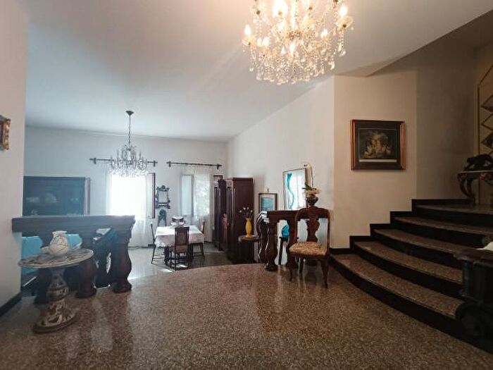 Casa con 6 locali in vendita in Via Casalserugo, Masera Di Padova