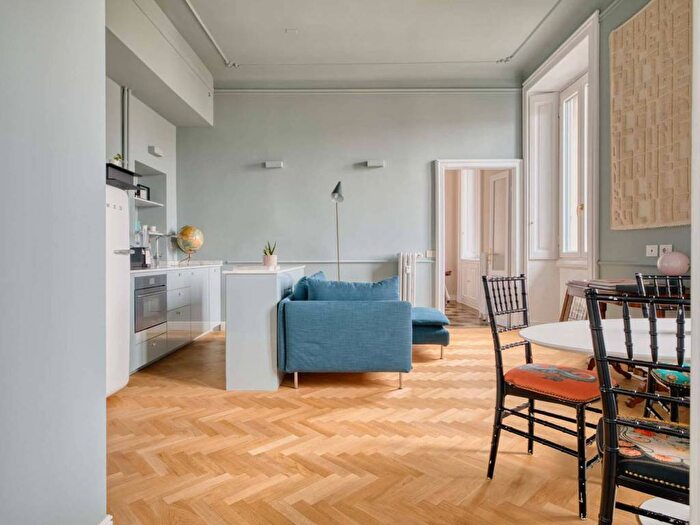 Appartamento trilocale in affitto in Via Francesco Ferrucci, Sempione, Milano