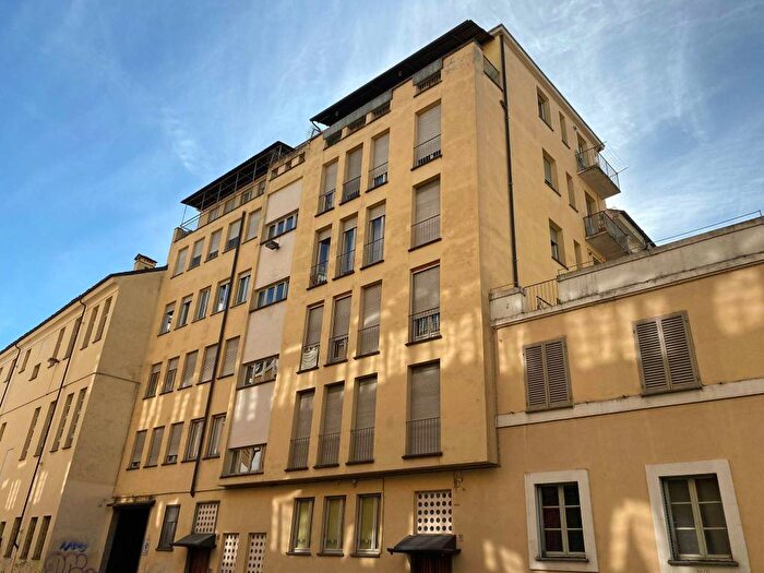 Appartamento con 5 locali in affitto in Via San Domenico, Quadrilatero Romano, Torino