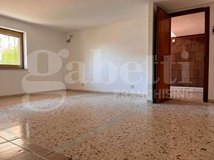 Appartamento bilocale in affitto in Via XX Settembre, San Gregorio Di Catania