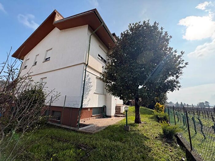 Appartamento con 5 locali in vendita in Via Italia a, Cormons