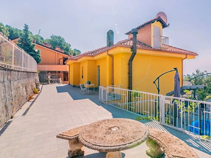 Appartamento quadrilocale in vendita in Via delle Liggie, Boissano