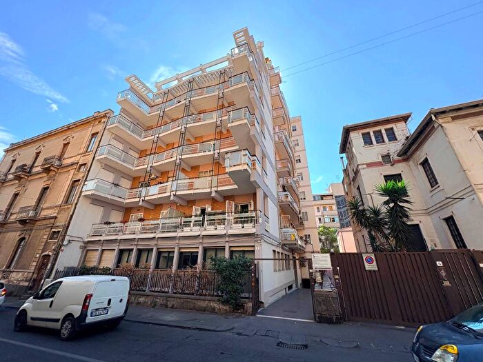 Appartamento bilocale in affitto in Via Roccaromana, Villa Bellini Santa Maria di Gesù, Catania
