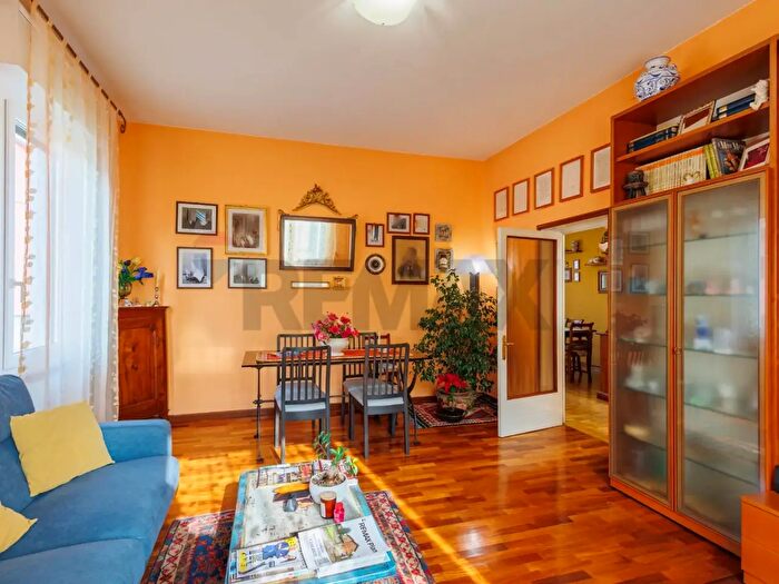 Casa quadrilocale in vendita in Via al Macello, Colorno