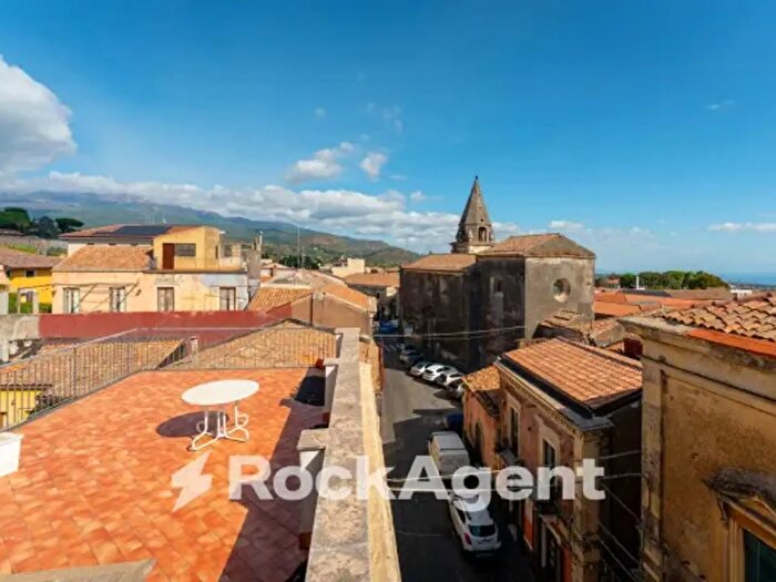 Appartamento quadrilocale in vendita in Corso Vittorio Emanuele, Trecastagni