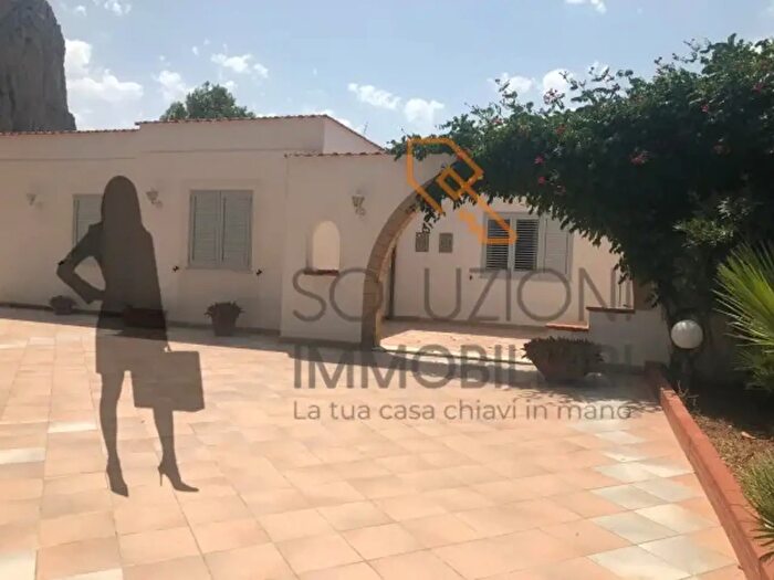 Casa con 6 locali in vendita in Via del Secco, San Vito Lo Capo
