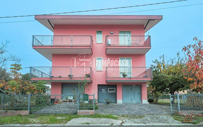 Appartamento con 5 locali in vendita in Via Michelangelo, Misano Adriatico