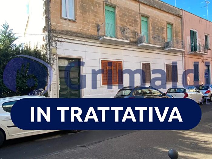 Appartamento con 7 locali in affitto in Via Formoso Lubello, Lecce