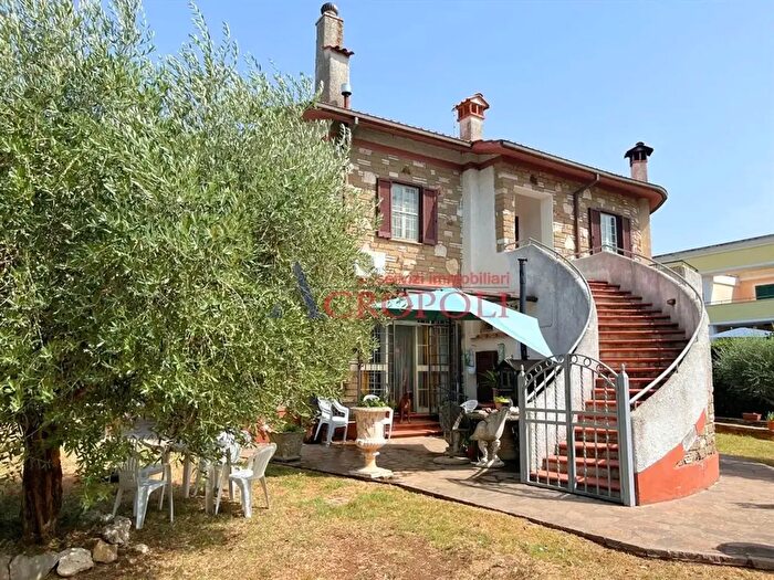 Casa in vendita in Via Braccianese, Roma