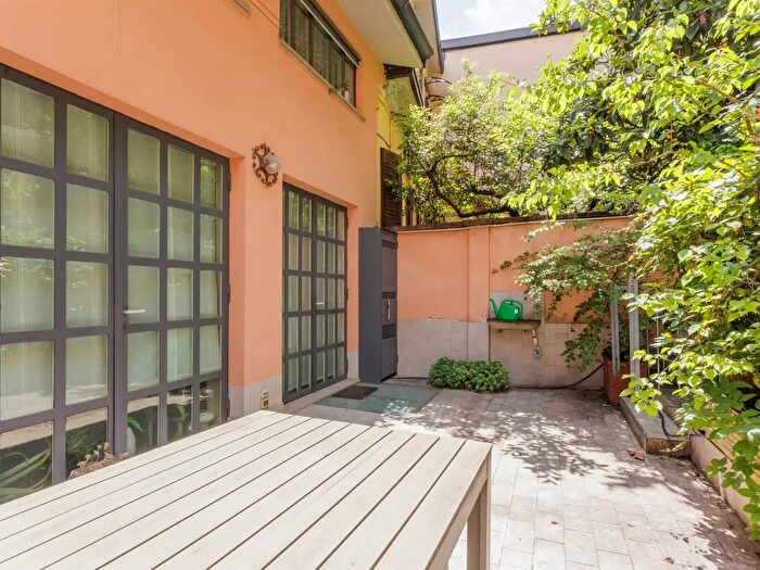 Casa con 5 locali in vendita in Via Fusetti, Milano