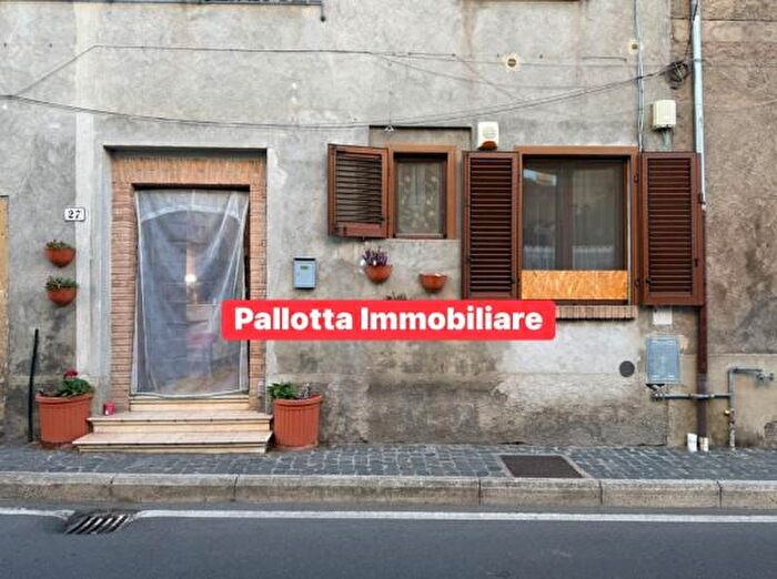 Appartamento bilocale in vendita in Via Roma, Capodimonte