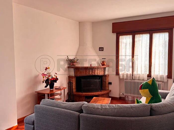 Appartamento con 5 locali in vendita in Salzano