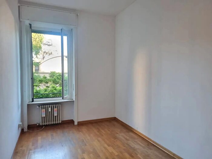 Appartamento con 6 locali in affitto in Via Ampere, Milano
