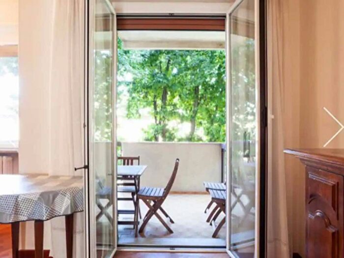 Appartamento trilocale in affitto in Via della Capinera, Inganni, Milano